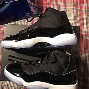 Air Jordan 11 "Space Jam"