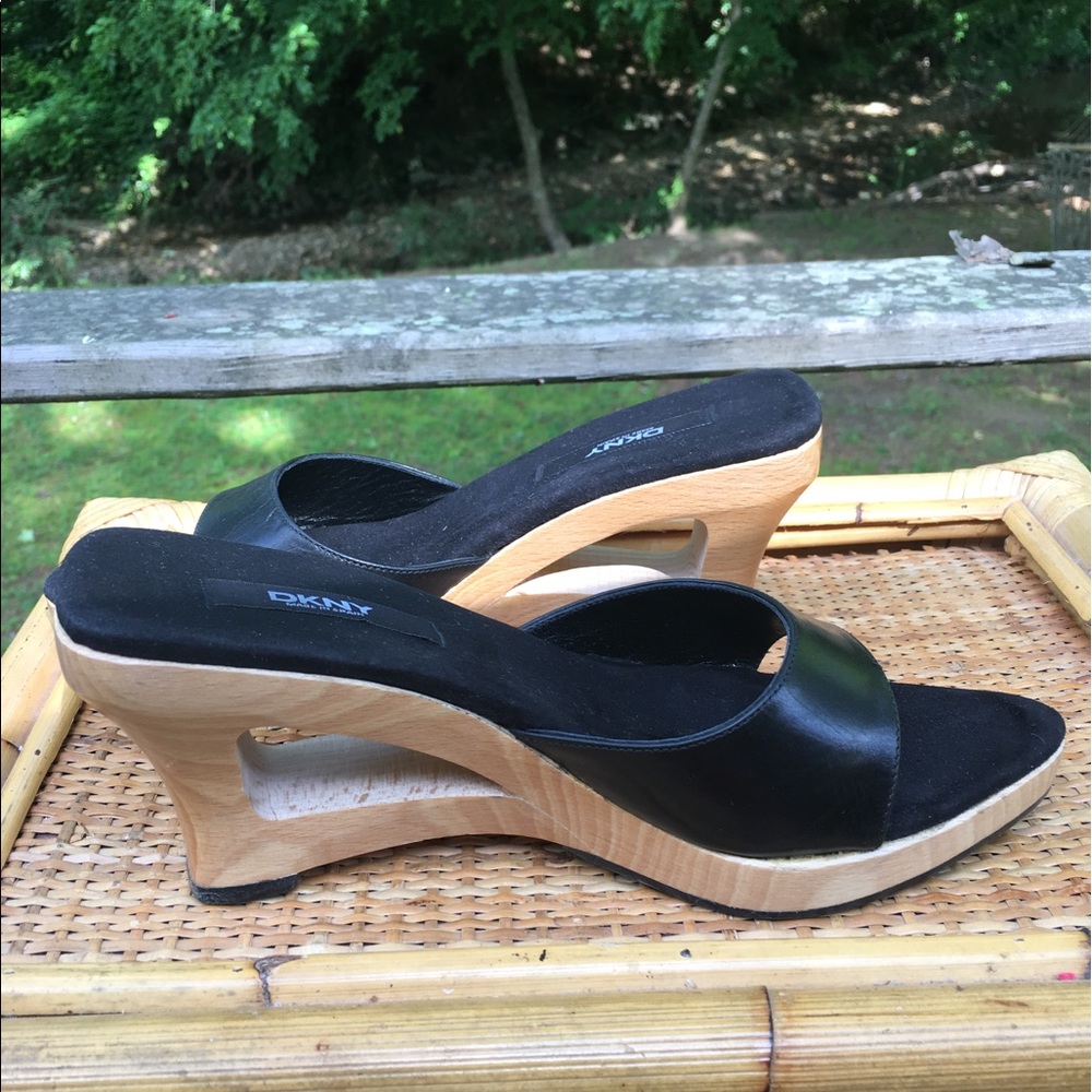 DKNY Black Leather Solid Wood Cutout Platform 7
