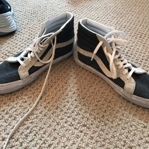 vans - Picture 2 of 3