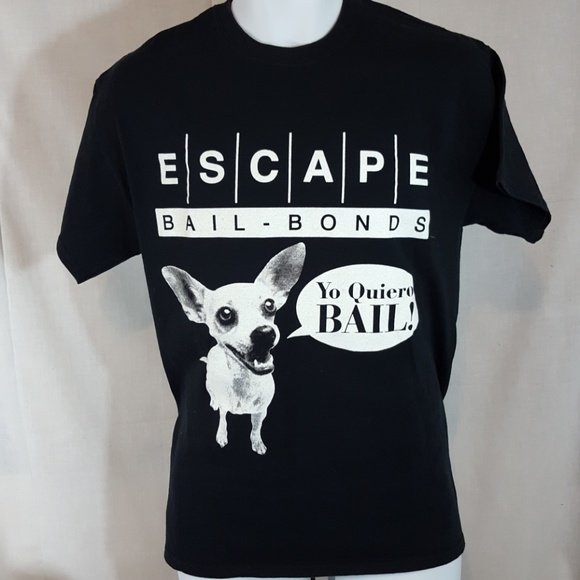 Escape bail bonds chiwawa dog art black medium tshirt - Picture 1 of 2