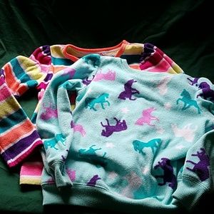 2 girls LS fleece tops 6T size 6 horses & stripes