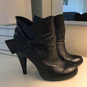 Steve Madden Bow Boots