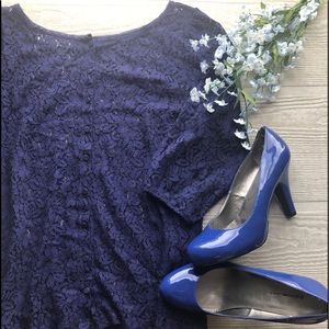 Blue Lace 3/4 Sleeve LOFT Top (buttons on back)