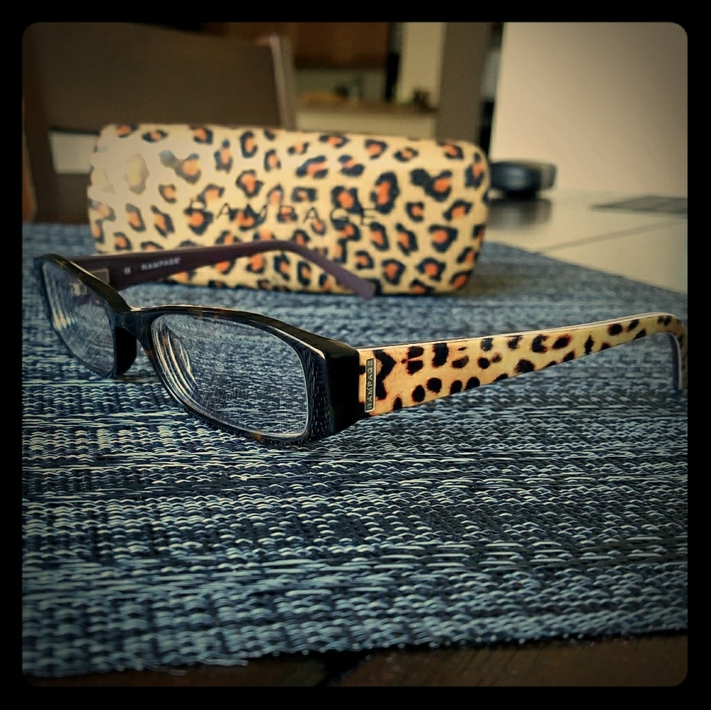 Rampage Leopard Print Frames 🤓 cute, sassy 😎