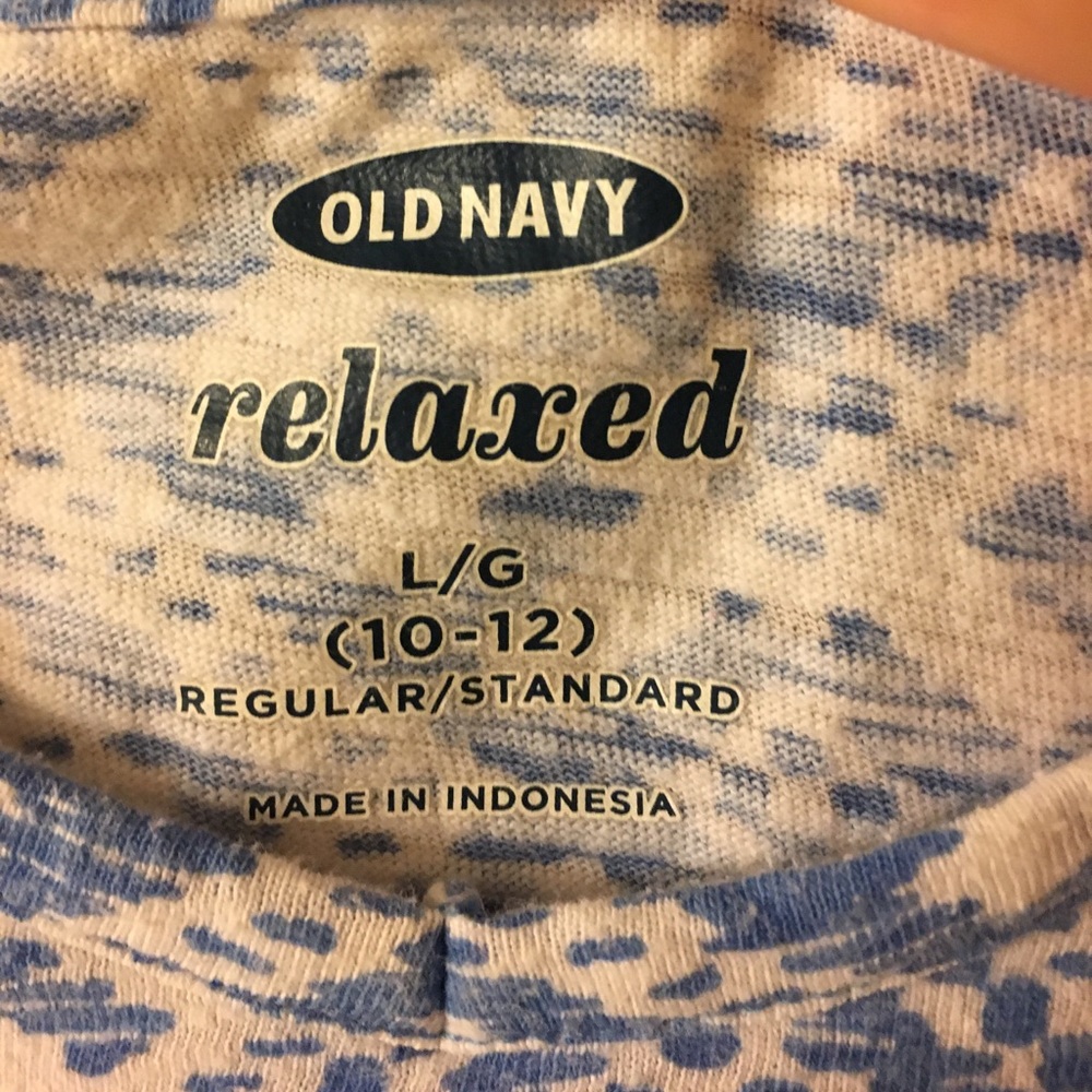 Old navy patterned shirt - Picture 2 of 2