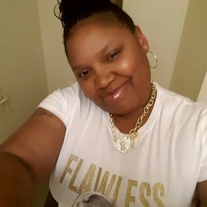 Meet your Posher, Jenita