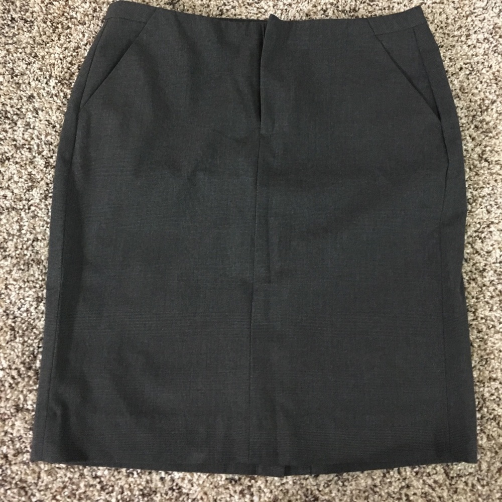Grey Gap skirt