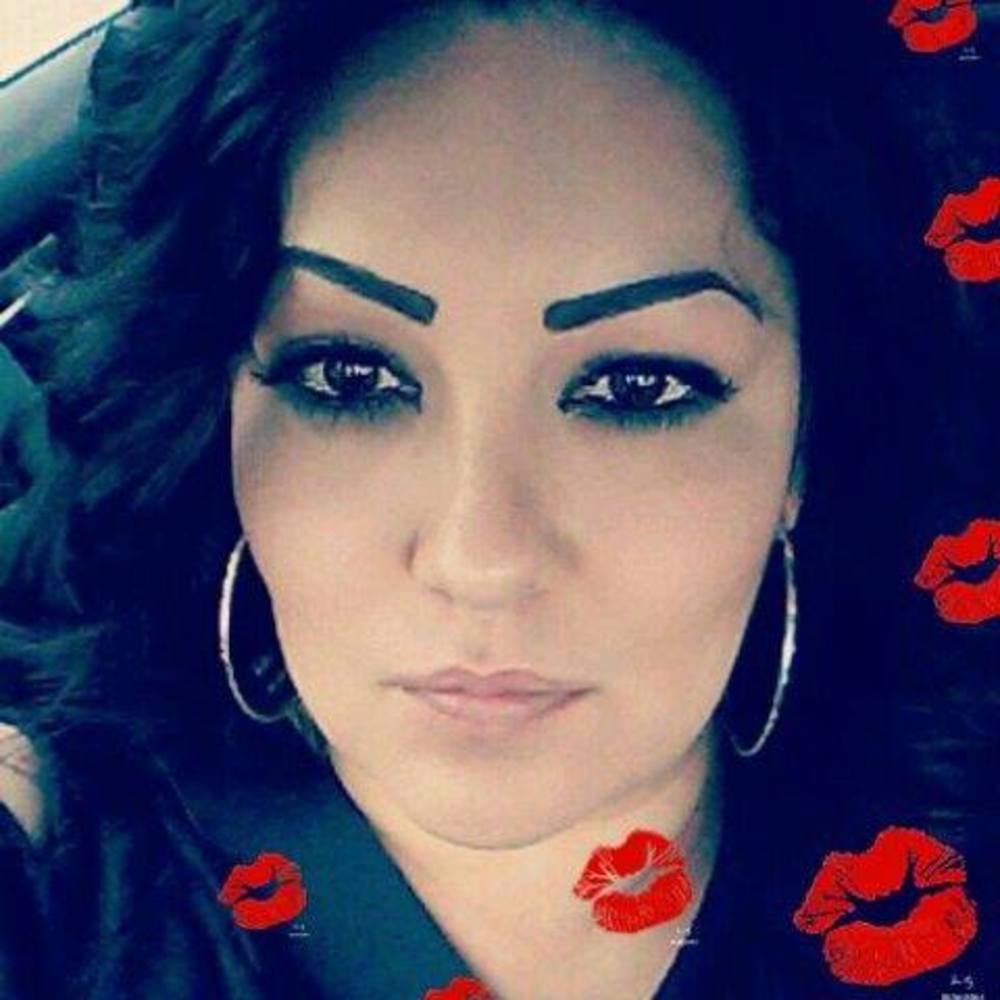 Meet your Posher, Monica