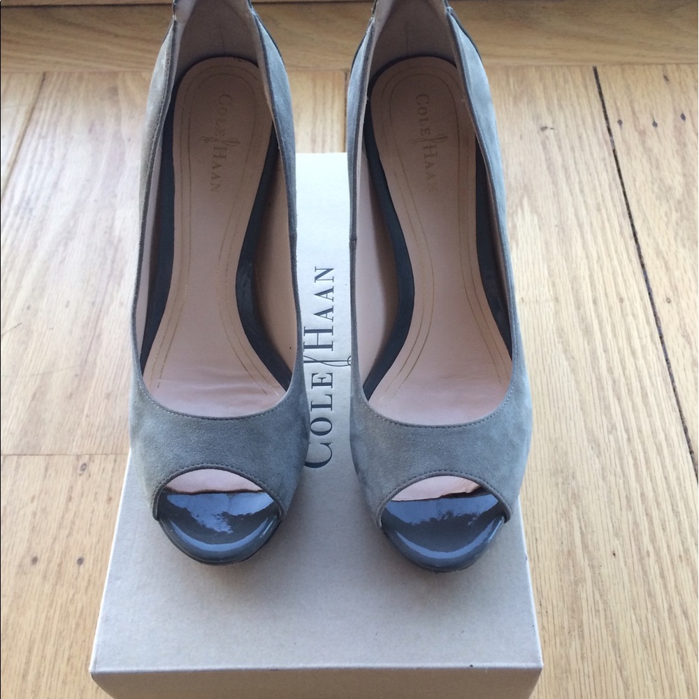 Cole Haan Chelsea open-toe pump Gray size 6