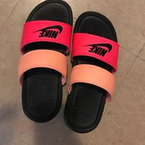 Nike slides