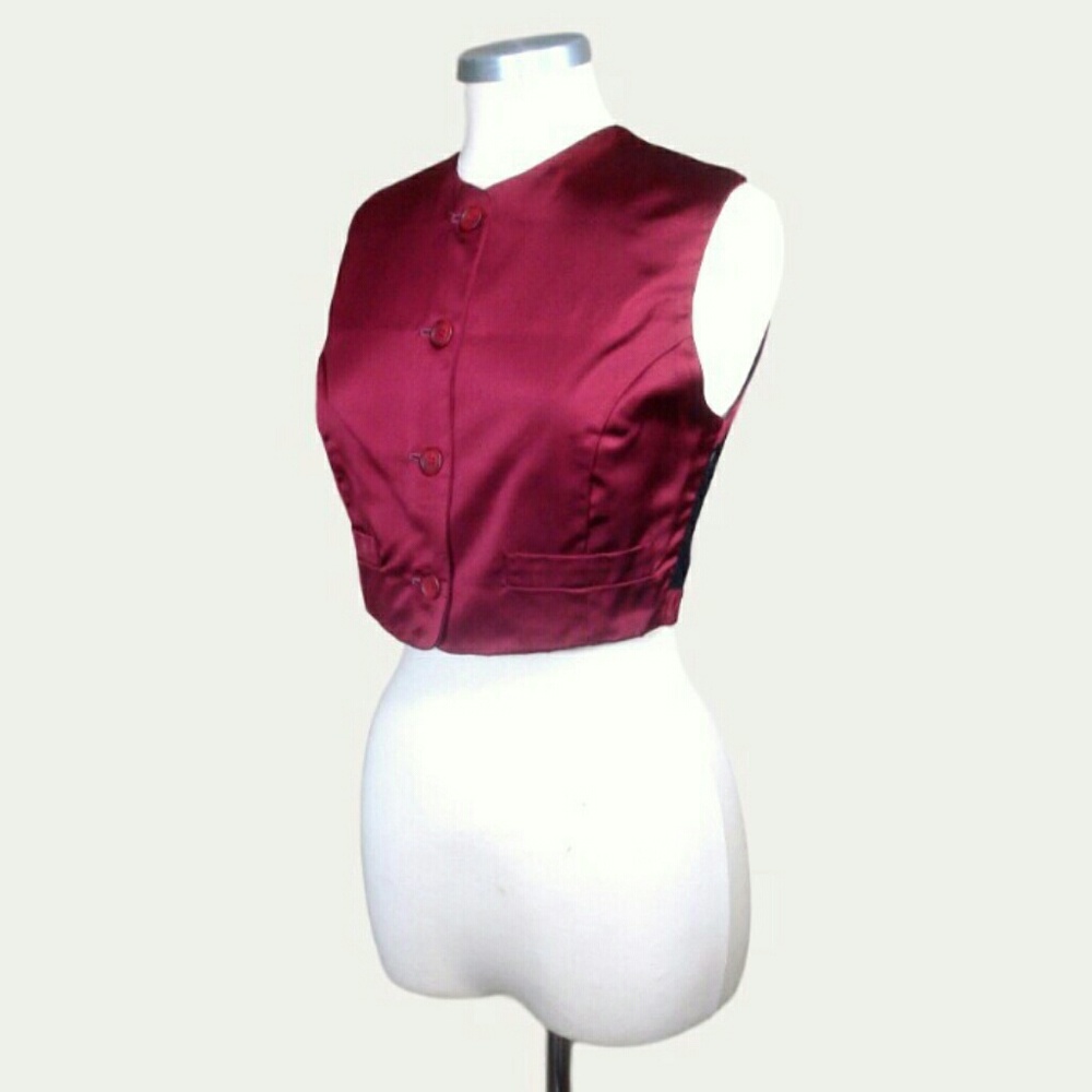 *ON HOLD* Dolce & Gabbana Satin and Lace vest - Picture 4 of 8