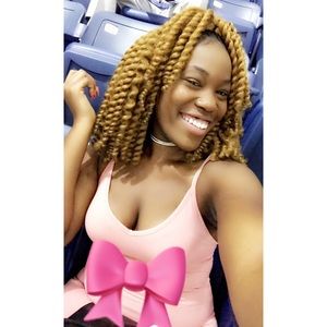 Meet your Posher, Charlene