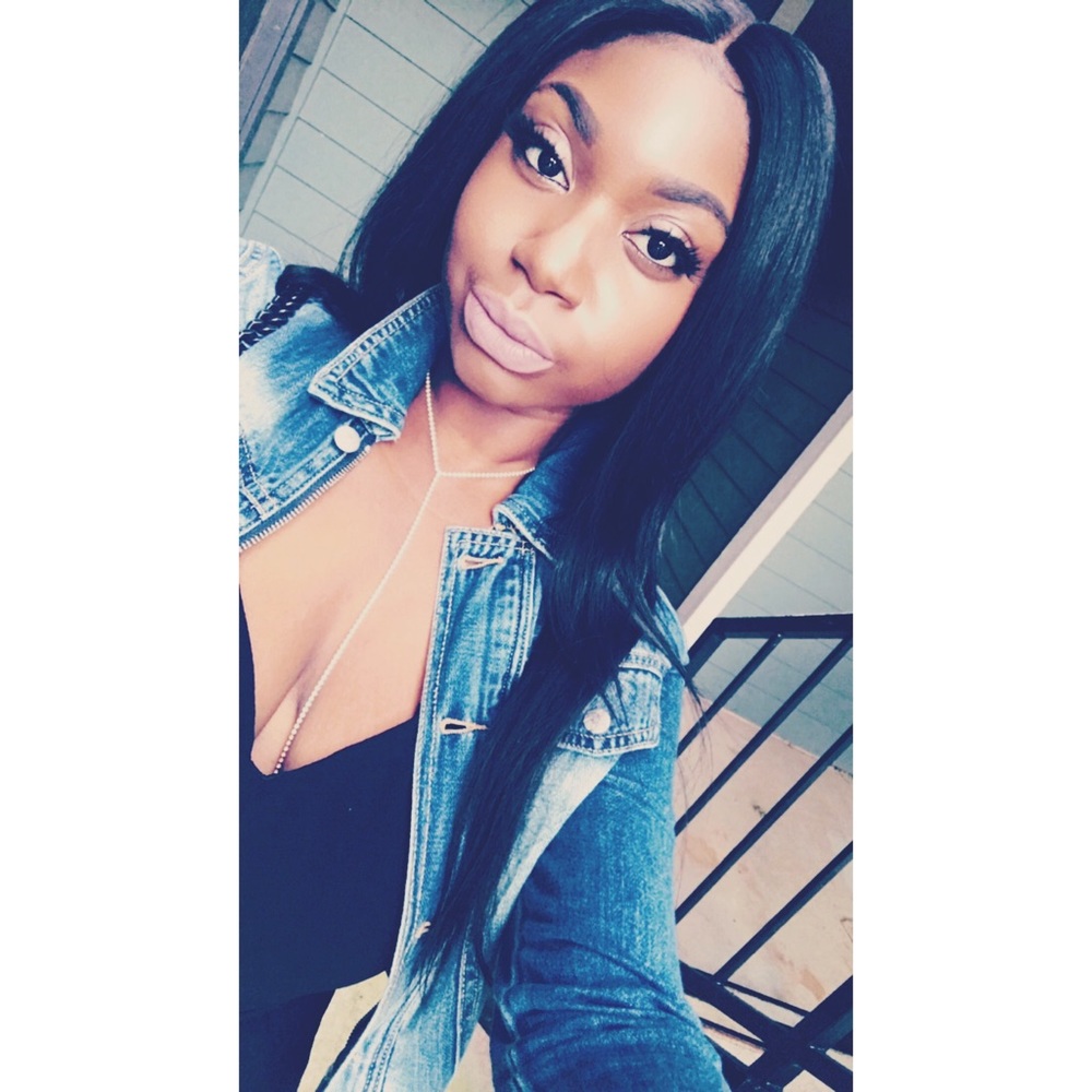 Meet your Posher, Damola