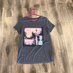 soft grey summer starts here tee