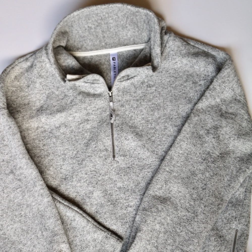 Fabletics half zip pull over - Picture 5 of 7