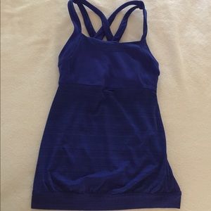 Athleta exercise top
