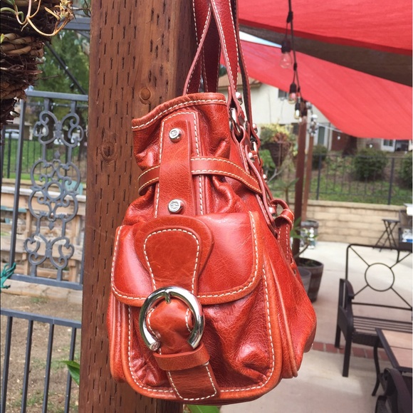 Women's handbag in brick color - Picture 3 of 4