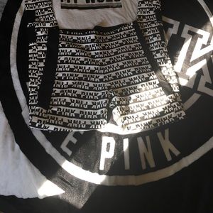 NWOT Vs pink leggings in a medium