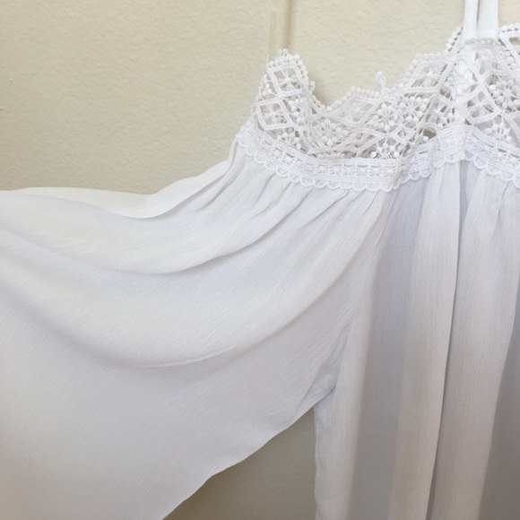 Stunning Blouse - Picture 2 of 2