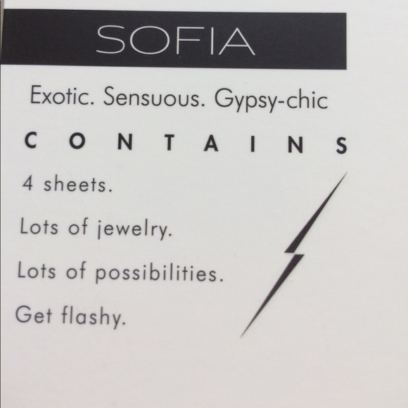 Sofia Gypsy-Chic Flash Tattoos - Picture 8 of 8