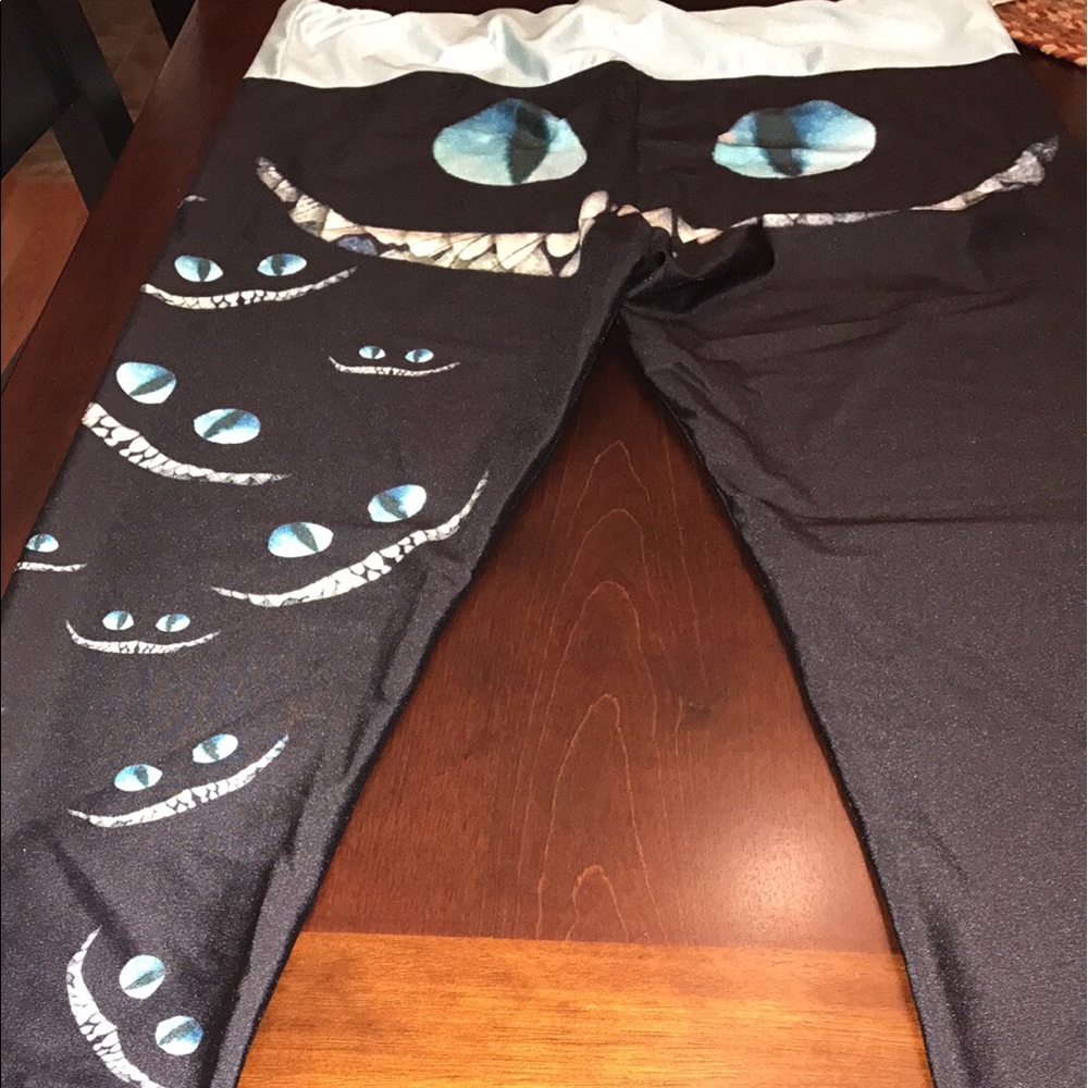 Cheshire Cat leggings