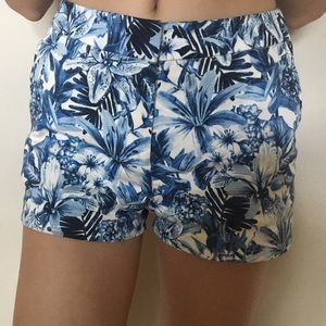H&M BLUE TROPICAL SHORTS