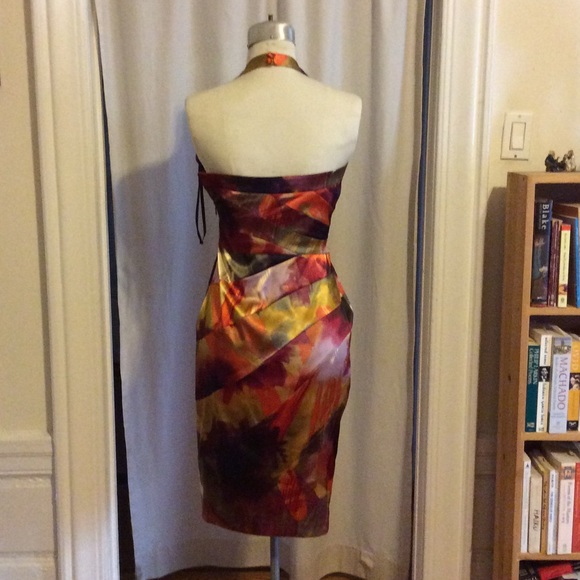 Vibrant printed dress size 6 - Picture 2 of 8