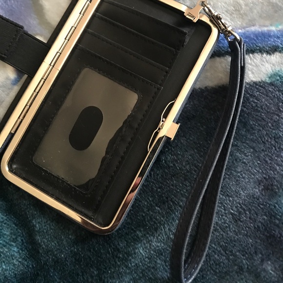 2 iPhone cases. - Picture 3 of 3