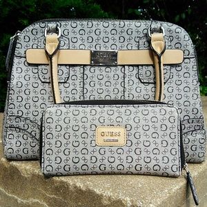 Guess classic print handbag