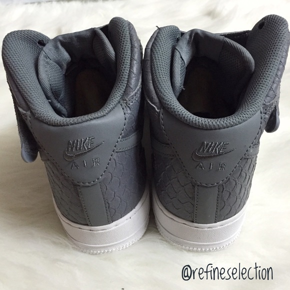 Nike Air Force 1 Mid LV8 GS Cool Grey Sneakers - Picture 6 of 7