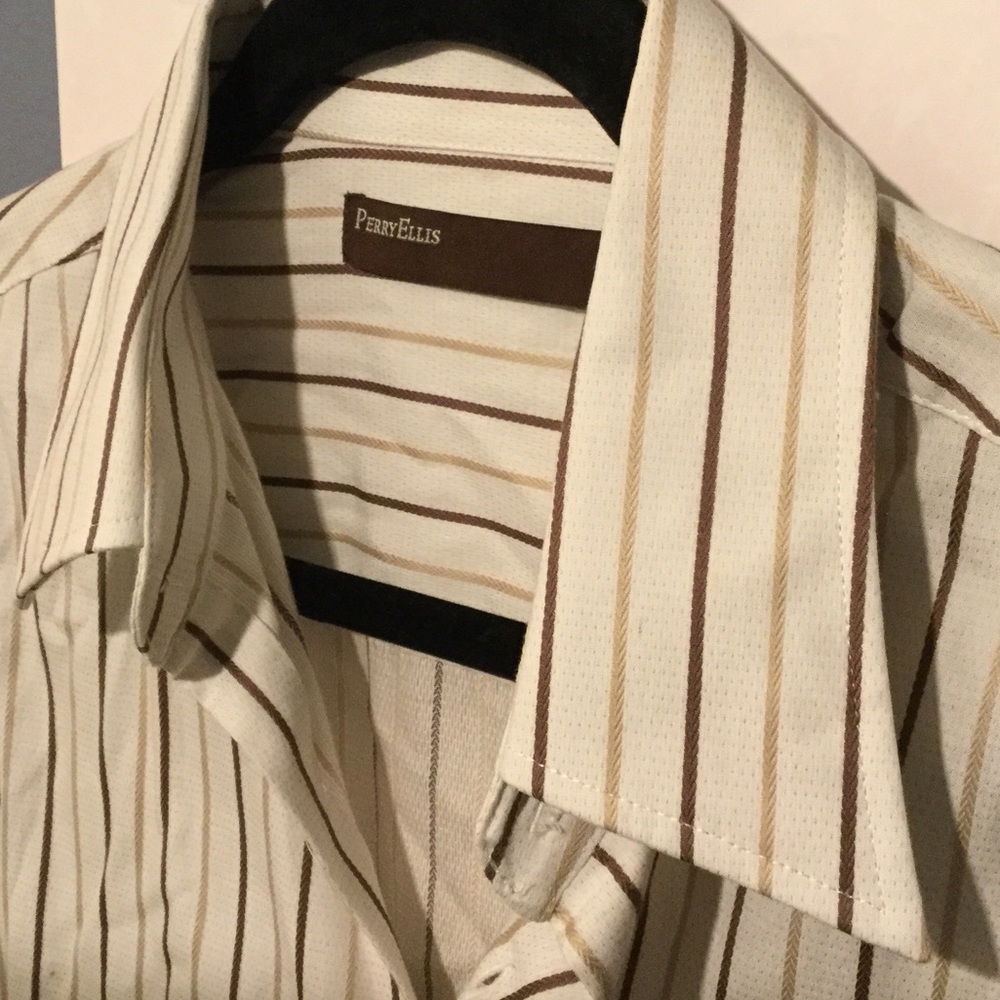 Perry Ellis medium men's shirt