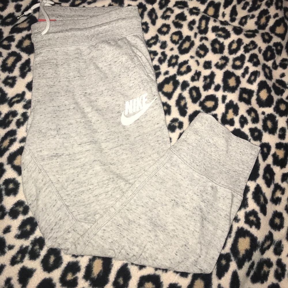Nike cropped joggers