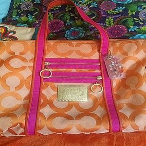 Poppy Op Art Glam Tote!