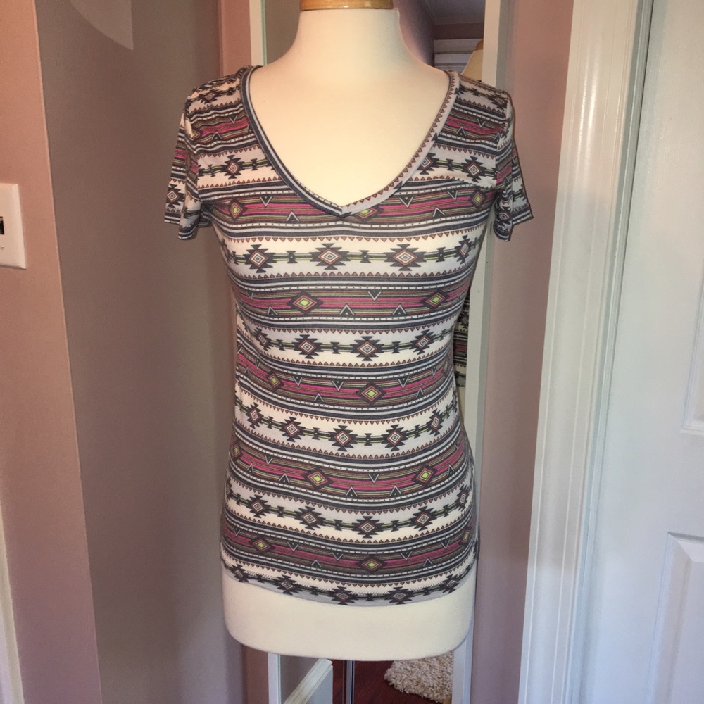 Tribal print short sleeve t-shirt