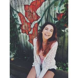 Meet your Posher, Brooke