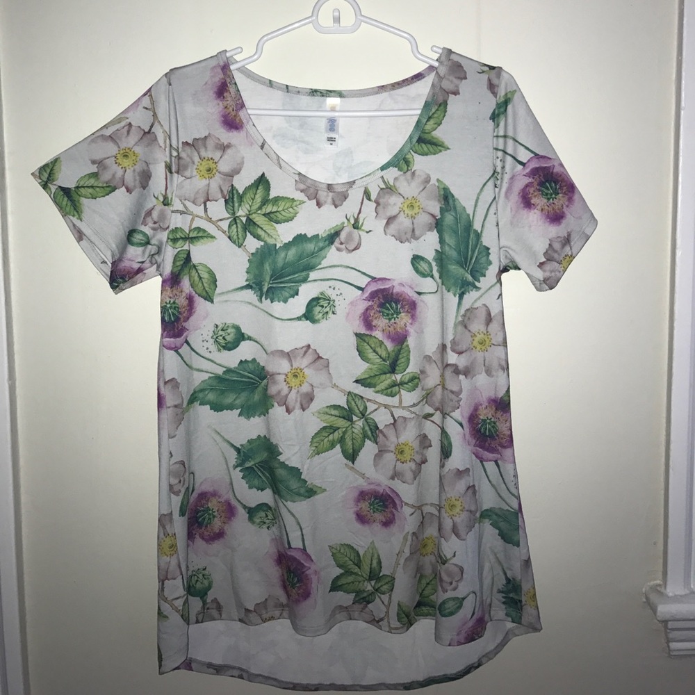 LulaRoe Classic T