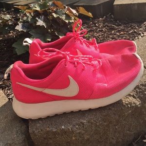 Bright Pink Nike Roshes Girls