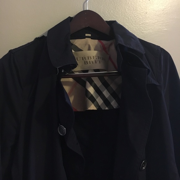 Burberry trench coat - Picture 3 of 4
