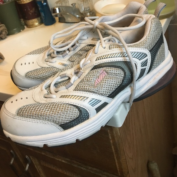 Avia shoes - Picture 2 of 7