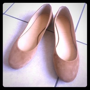 SIZE 6 J.Crew ballet flat! GREAT condition!