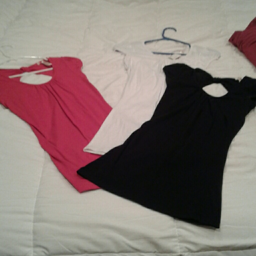 3 pack!! White one is NWT