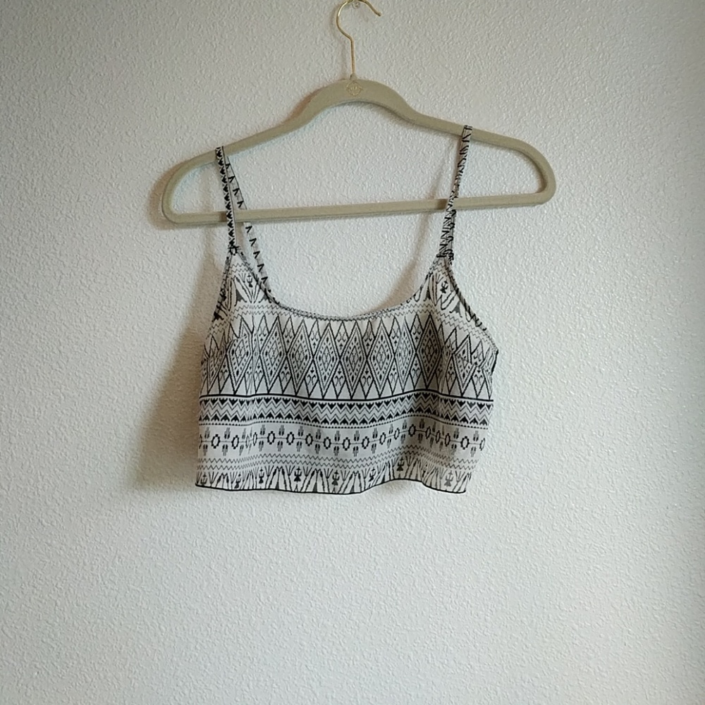 Crop top with a lace back