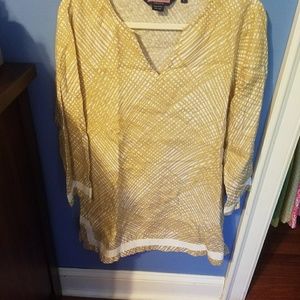 Vineyard Vines cover up. gold and cream