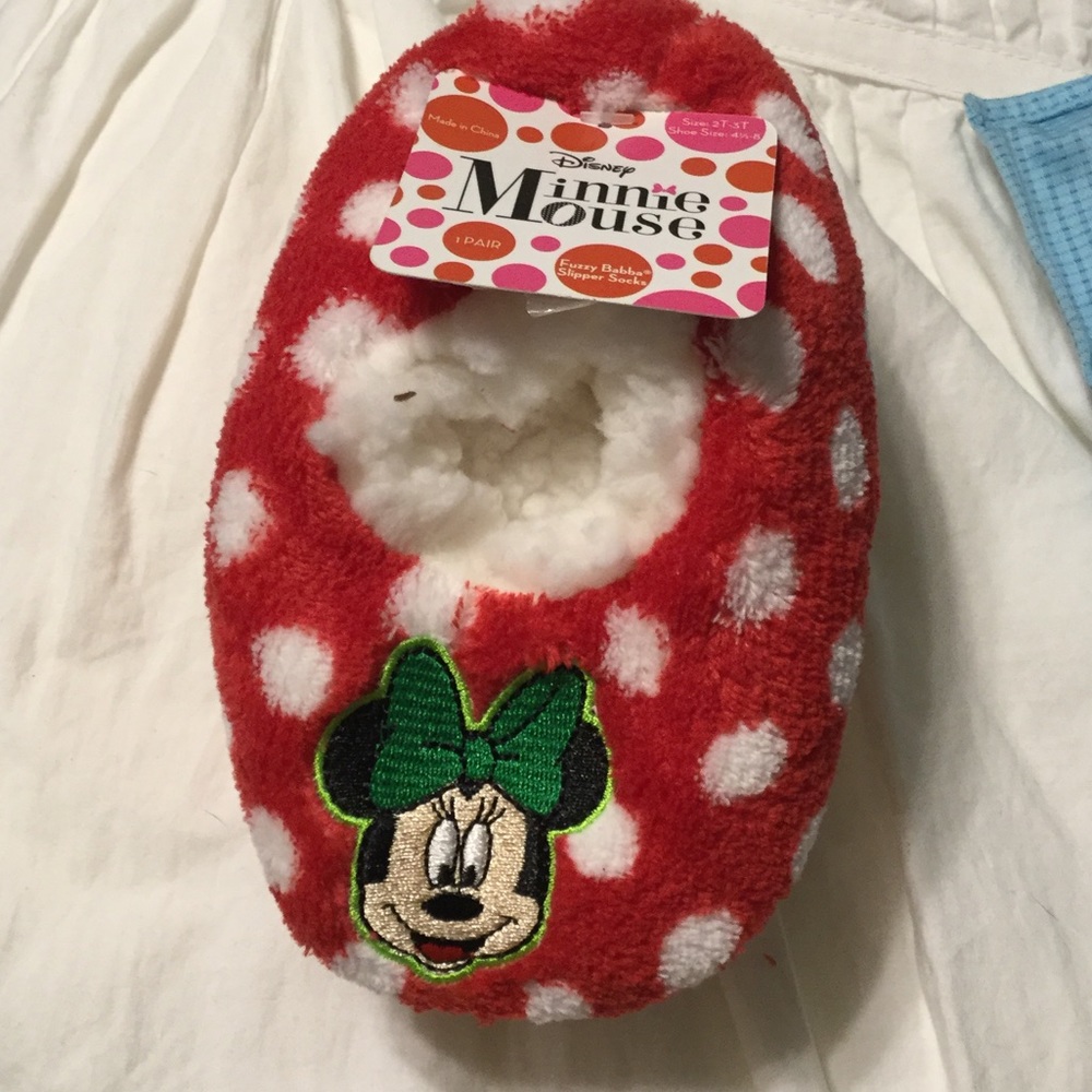 Minnie mouse fuzzy slippers