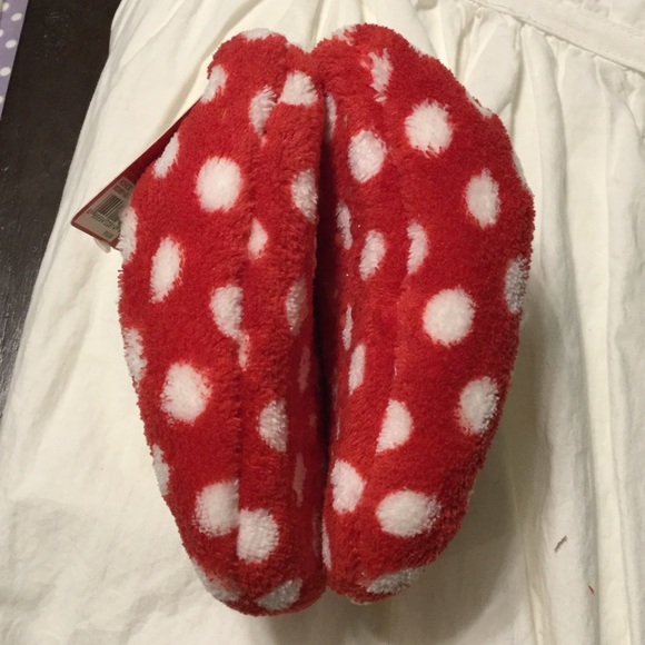 Minnie mouse fuzzy slippers - Picture 2 of 3