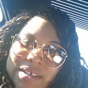 Meet your Posher, Paris