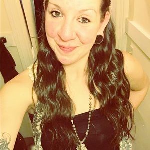 Meet your Posher, Melissa