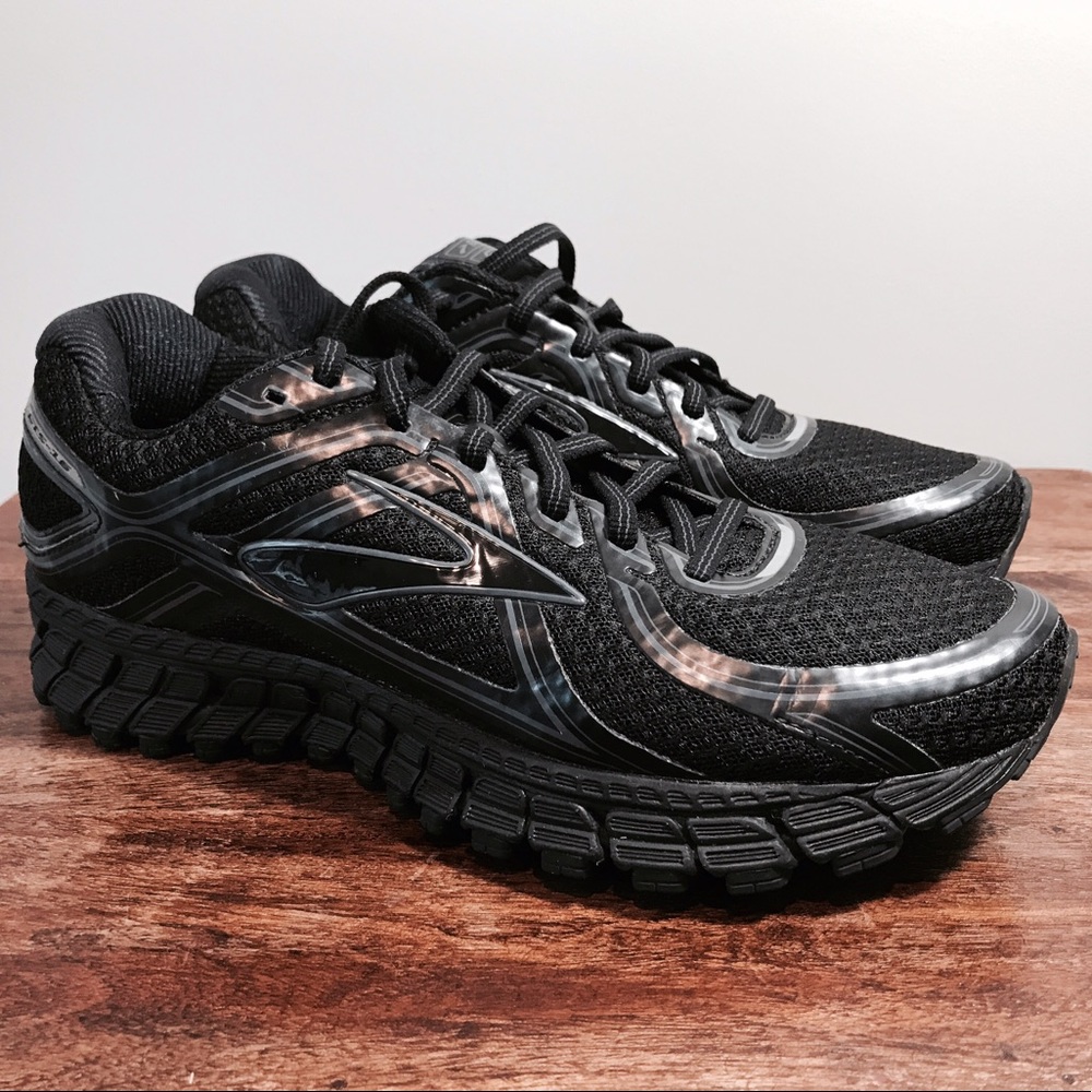 ☀️☀️NEW BROOKS☀️☀️ Running Shoes