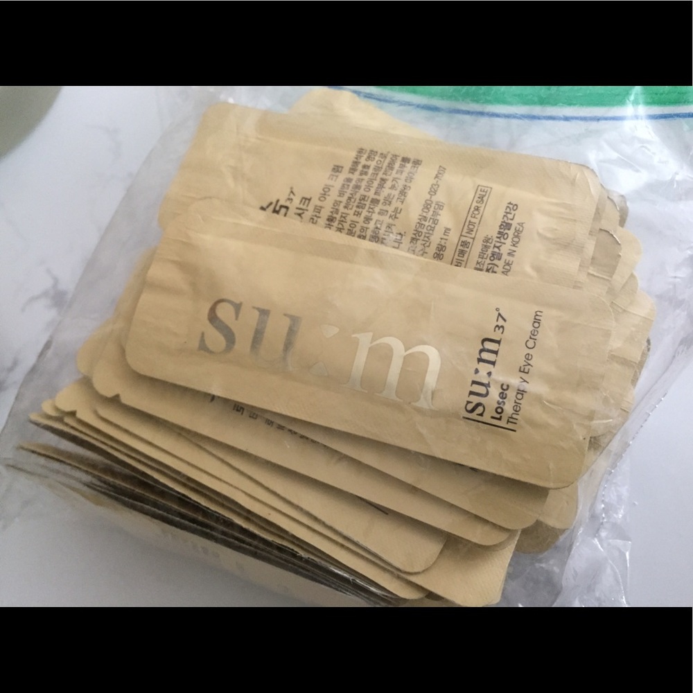 Su:m37 eye cream samples 30+