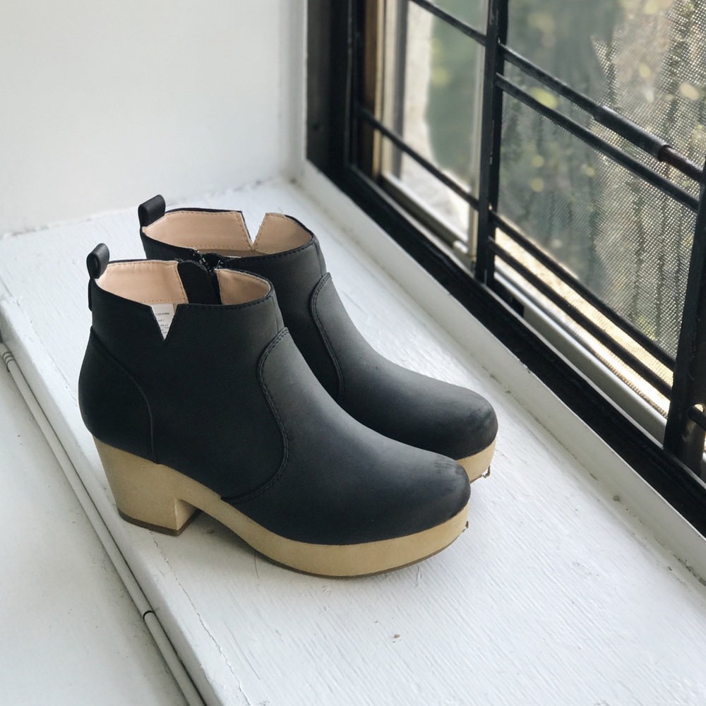 Black Clog Boots